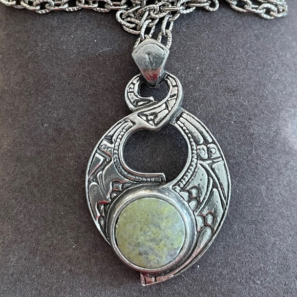 Jewelry - IRISH CONNEMARA MARBlE Necklace